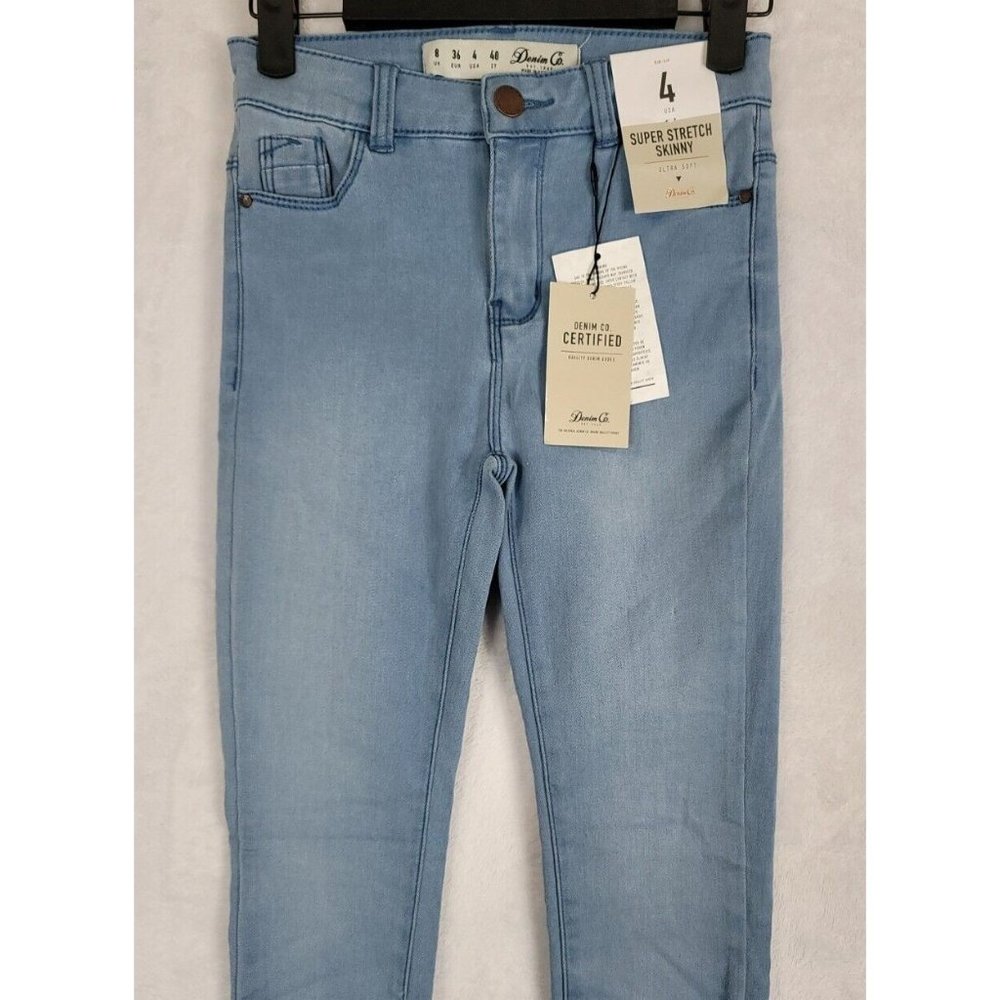 Women's Denim Co Jeans Super Stretch Ultra Soft Sz 4 Skinny Light Wash Blue Read